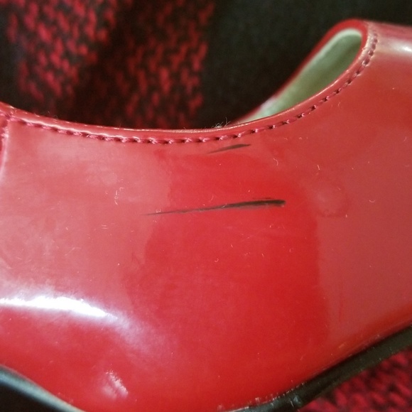 Heels - Picture 4 of 6